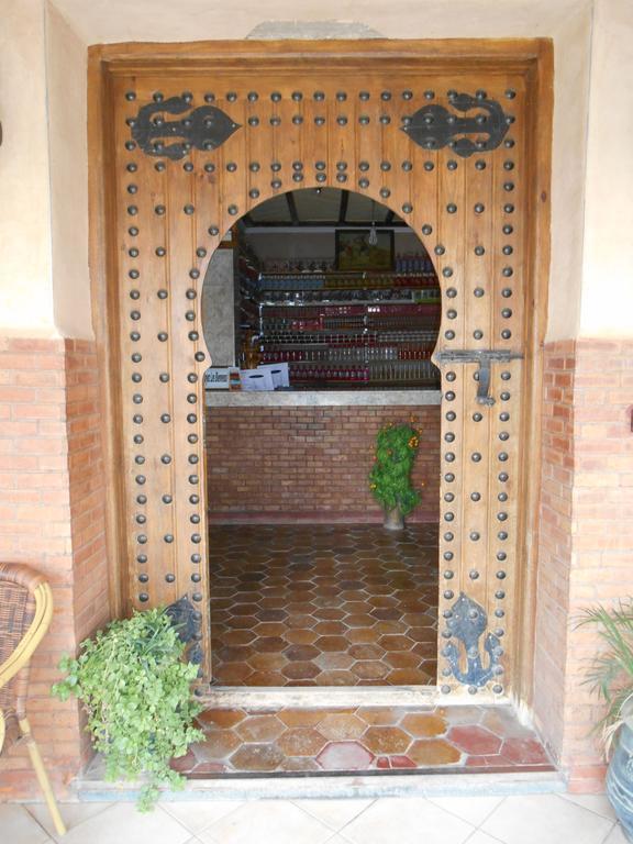 Kasbah Dardiafa Tourbiste Hotel Kelaat-M'Gouna Buitenkant foto